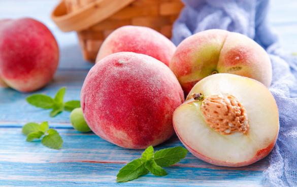 桃子是凉性的还是热性的？功效作用有哪些？